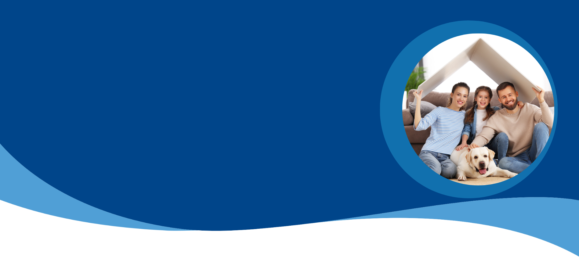 Família em ambiente doméstico a simbolizar crédito habitação com apoio de intermediação de crédito para compra de casa própria